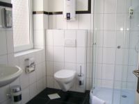 willy-hotel-frankfurt-zj-Bathroom2